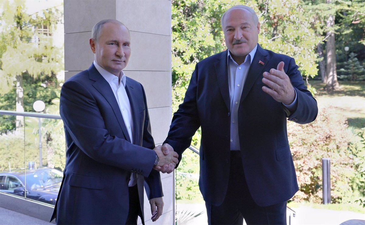 Lukaixenko i Putin crearan un batalló conjunt i amenacen Ucraïna amb «dures respostes»
