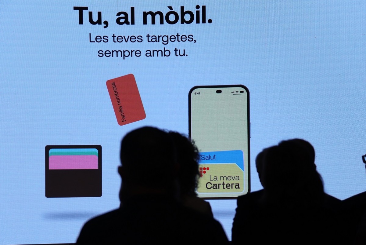 El Govern posa en marxa un moneder digital per sumar la targeta sanitària al mòbil