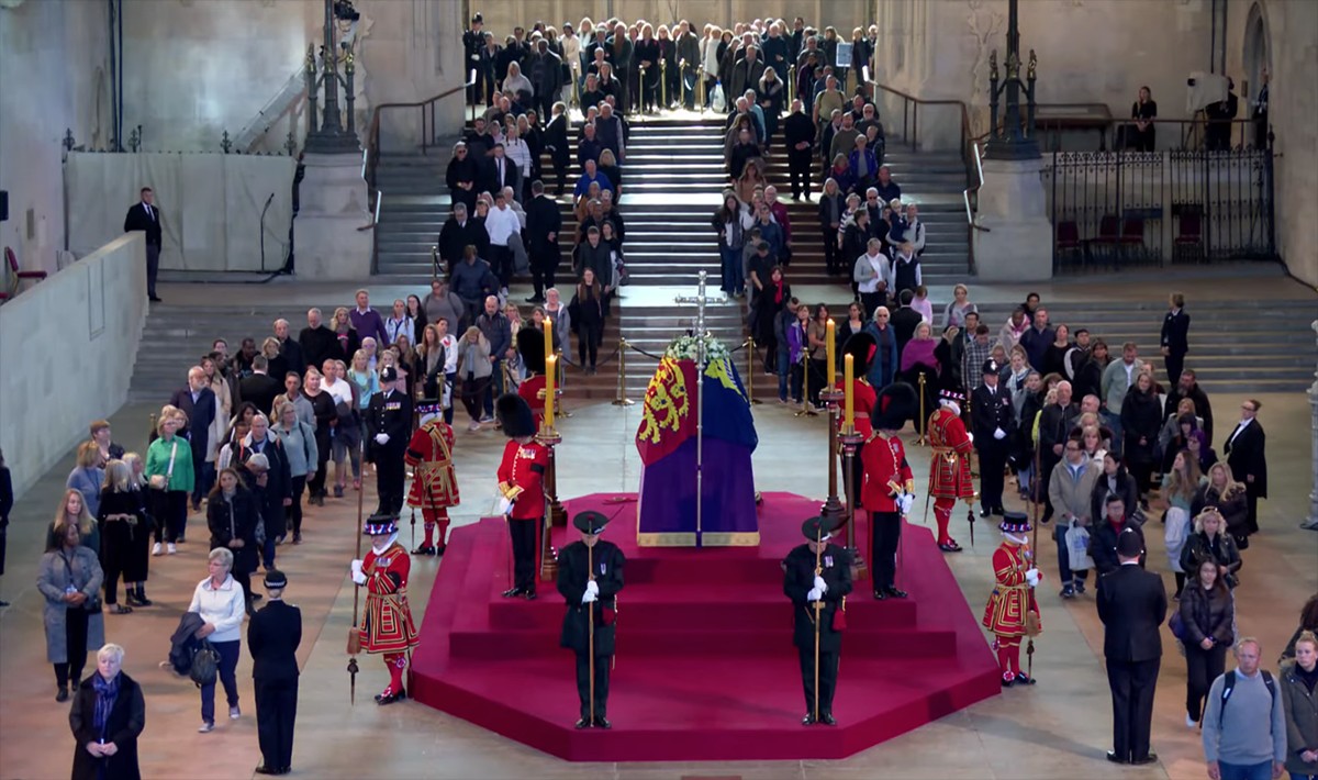 Els joves acusats d'estripar una bandera espanyola a la UAB neguen que participessin en els fets