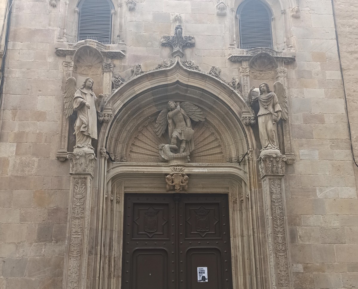 Portalada de l'Església de Sant Miquel a la Basílica de la Mercè - Dani Cortijo