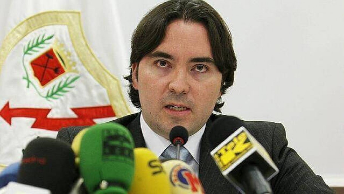 El president del Rayo agredeix l'agent d'un jugador mentre negociaven el seu fitxatge