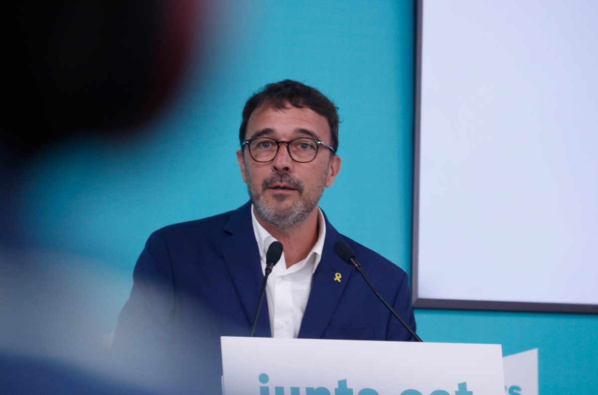 Junts marca distàncies amb ERC i crida a «omplir els carrers» per la Diada