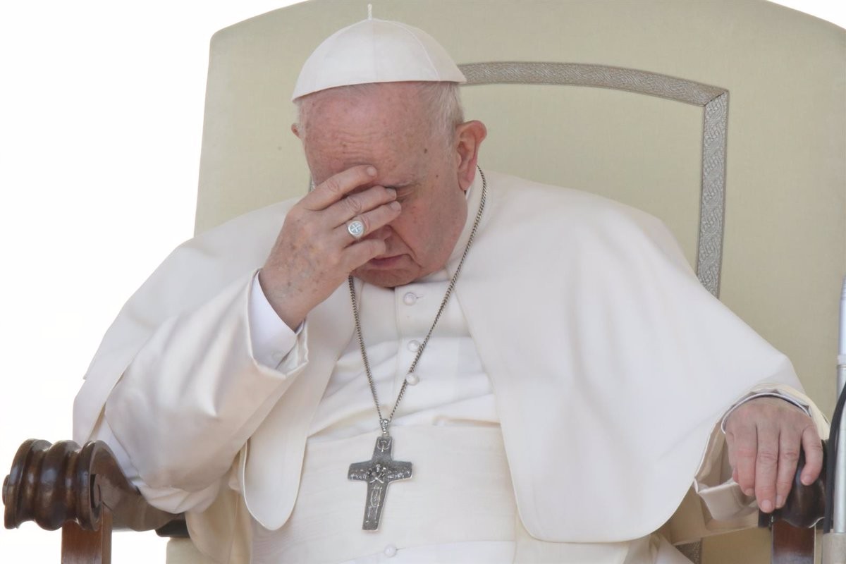 El Vaticà vol fitxar un metge de l'Atlètic de Madrid per tractar el papa Francesc
