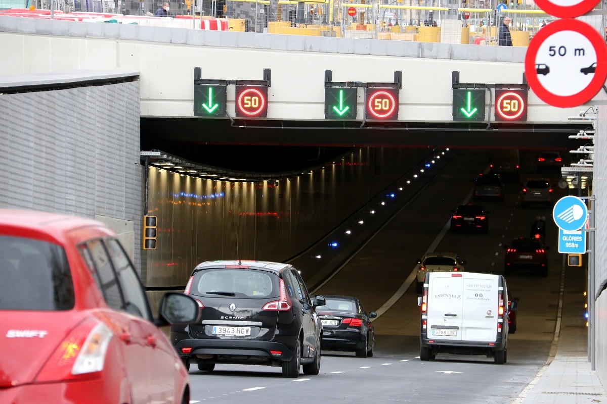 La contaminació s'ha reduït a les Glòries des de l'obertura del túnel