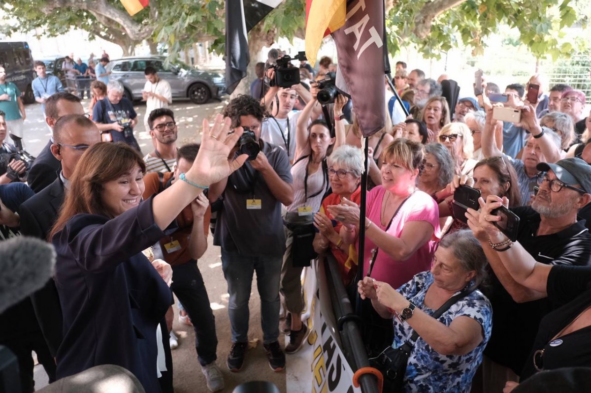 ERC denuncia que una diputada ha rebut insults racistes del grup de suport a Borràs