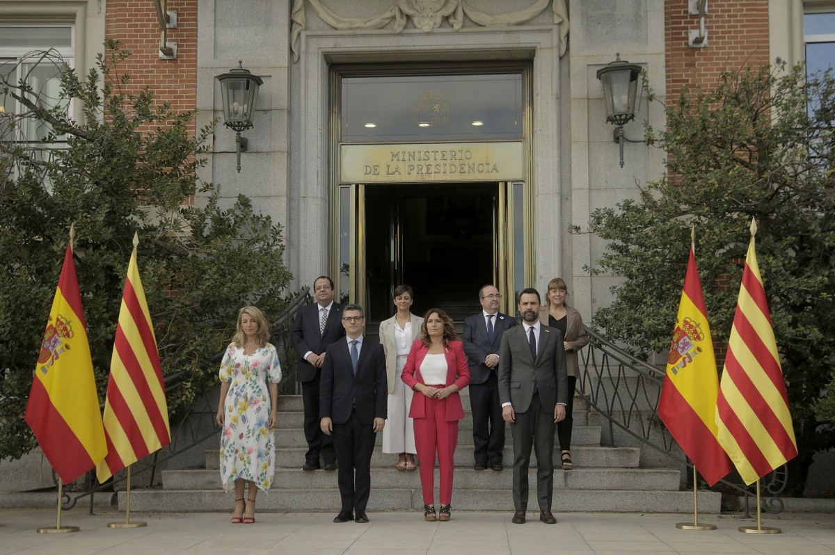 La taula de diàleg explora acords sobre la desjudicialització i la protecció del català