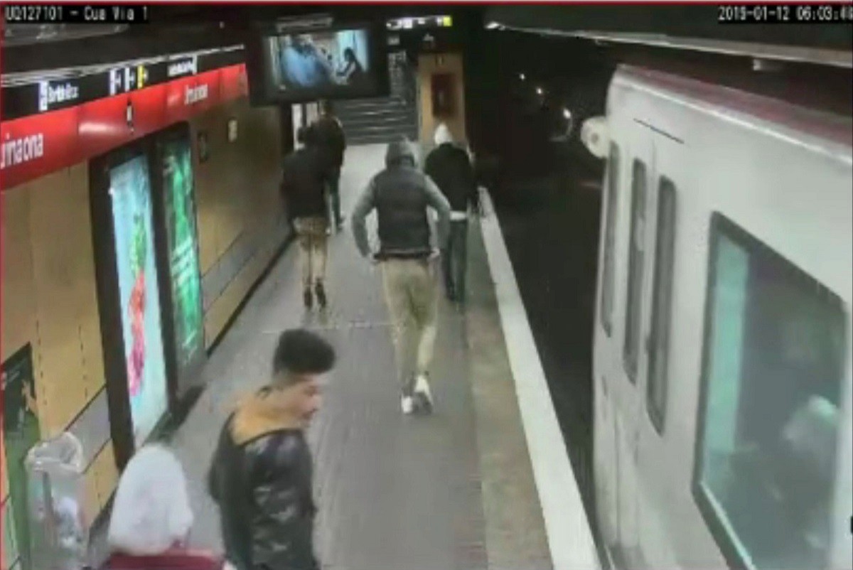 L’Audiència de Barcelona confirma una pena de tres anys i mig de presó per una agressió homòfoba al metro