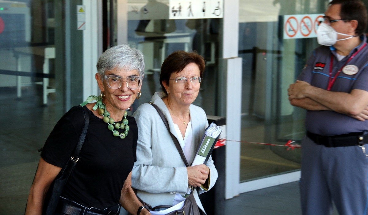 Alts càrrecs de Salut diuen al jutjat que les policies espanyoles van enviar tard el cens per vacunar agents