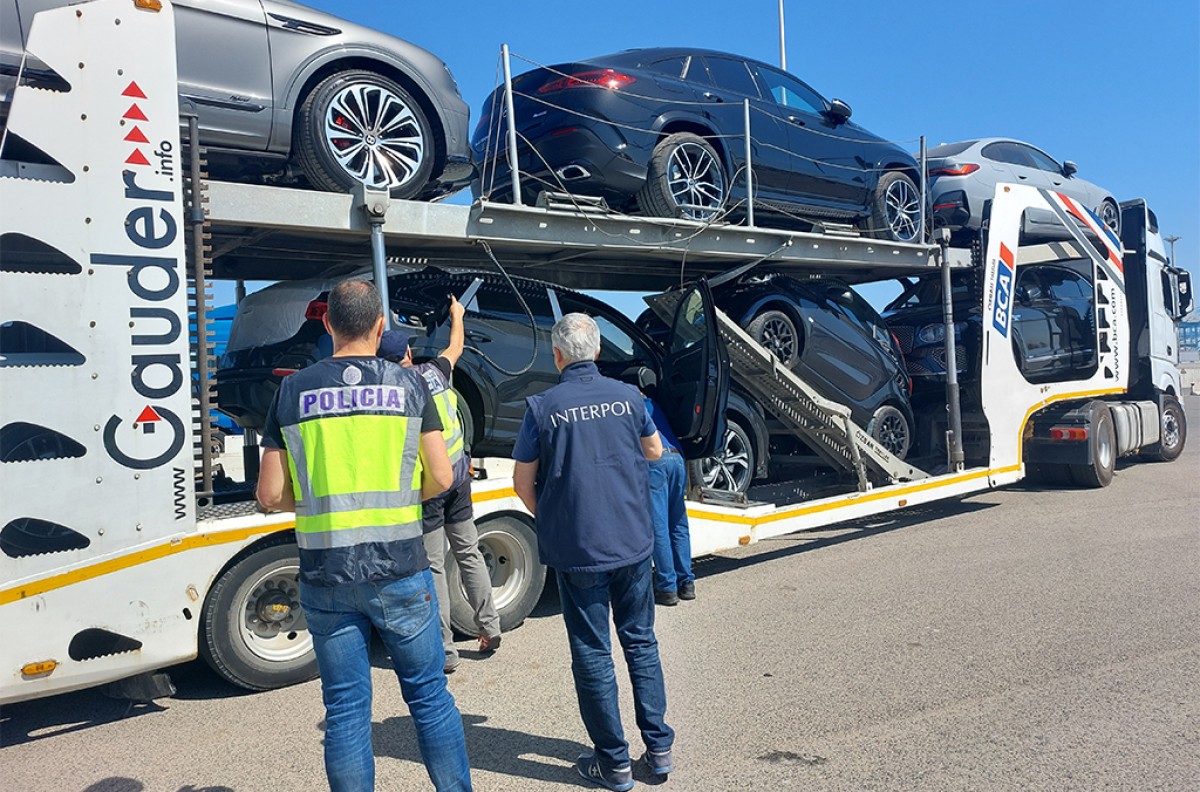 Un macrooperatiu internacional contra el tràfic de vehicles robats acaba amb 230 arrestats