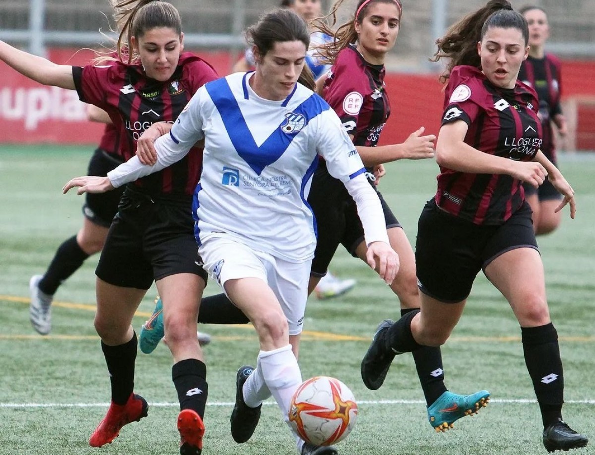 Una jugadora trans de l'Europa deixa el futbol per «violència estructural»