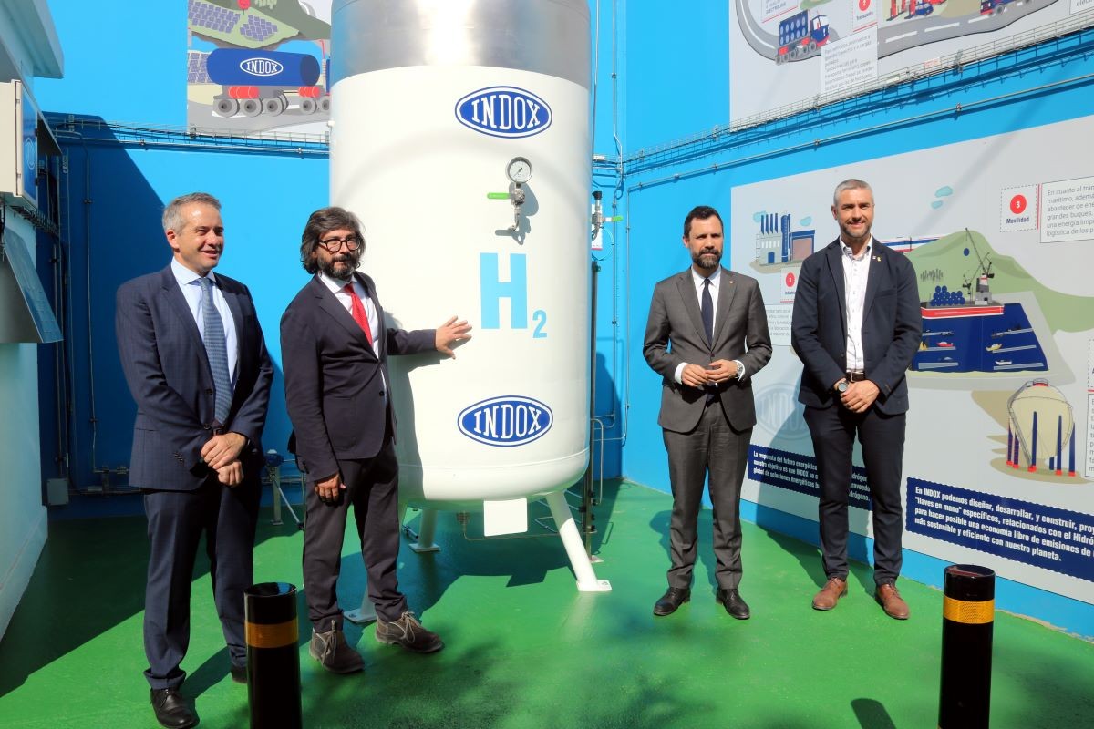 Torrent inaugura la nova planta d'hidrogen verd d'Indox, pionera a Catalunya