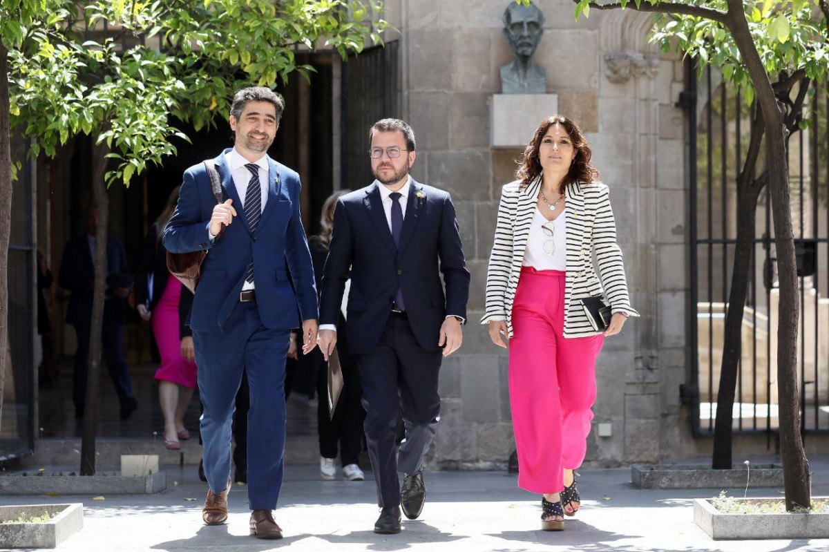 Sense percentatges i «protecció» als mestres: el Govern valida el decret del català per respondre al TSJC 