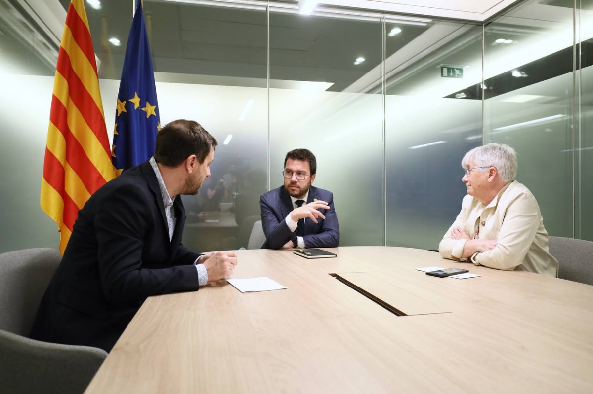 Aragonès insta els partits a buscar «l'acord més ampli possible» en defensa de la llengua