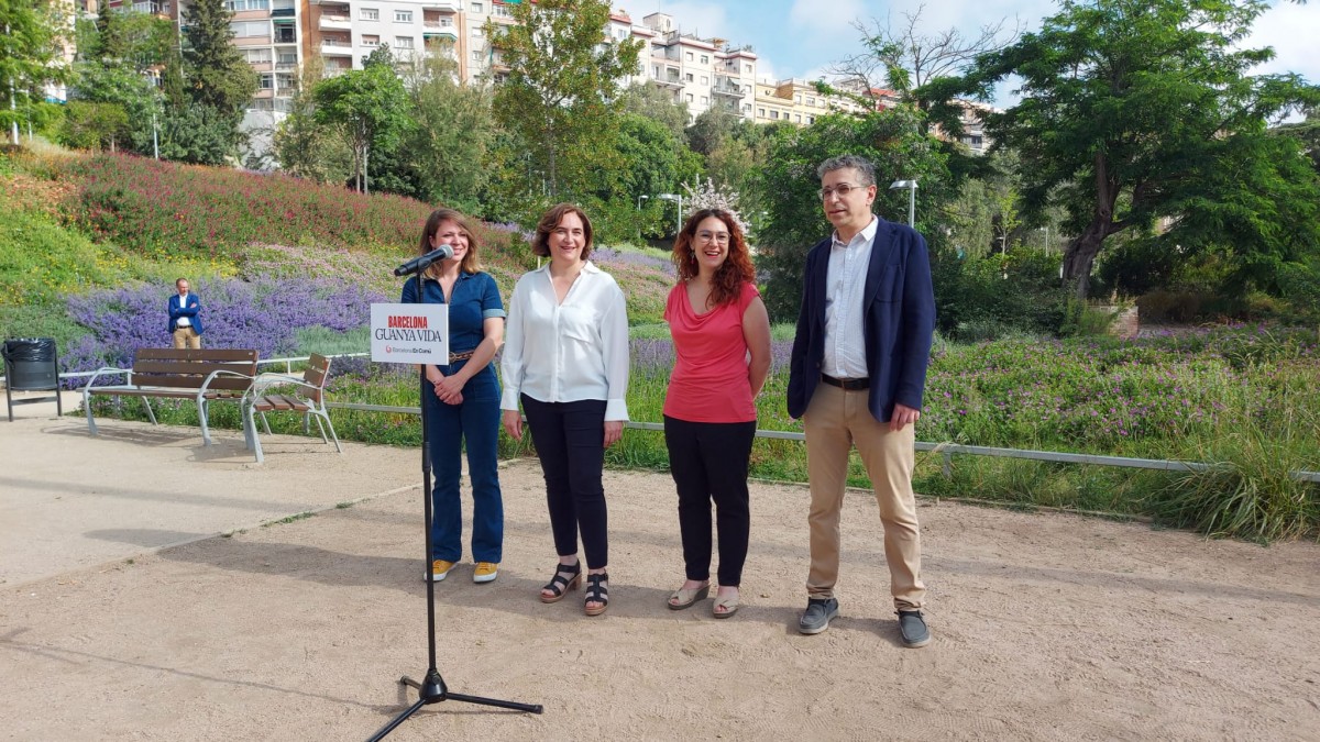 L'alcaldessa Ada Colau, amb els tinents d'alcaldia Janet Sanz, Laura Pérez i Jordi Martí, en roda de premsa - 