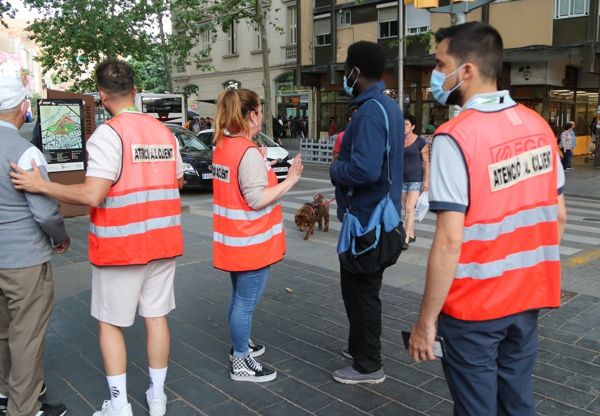 Passatgers accidentats a Sant Boi: «El tren ha frenat i hem sortit disparats cap als seients de davant»