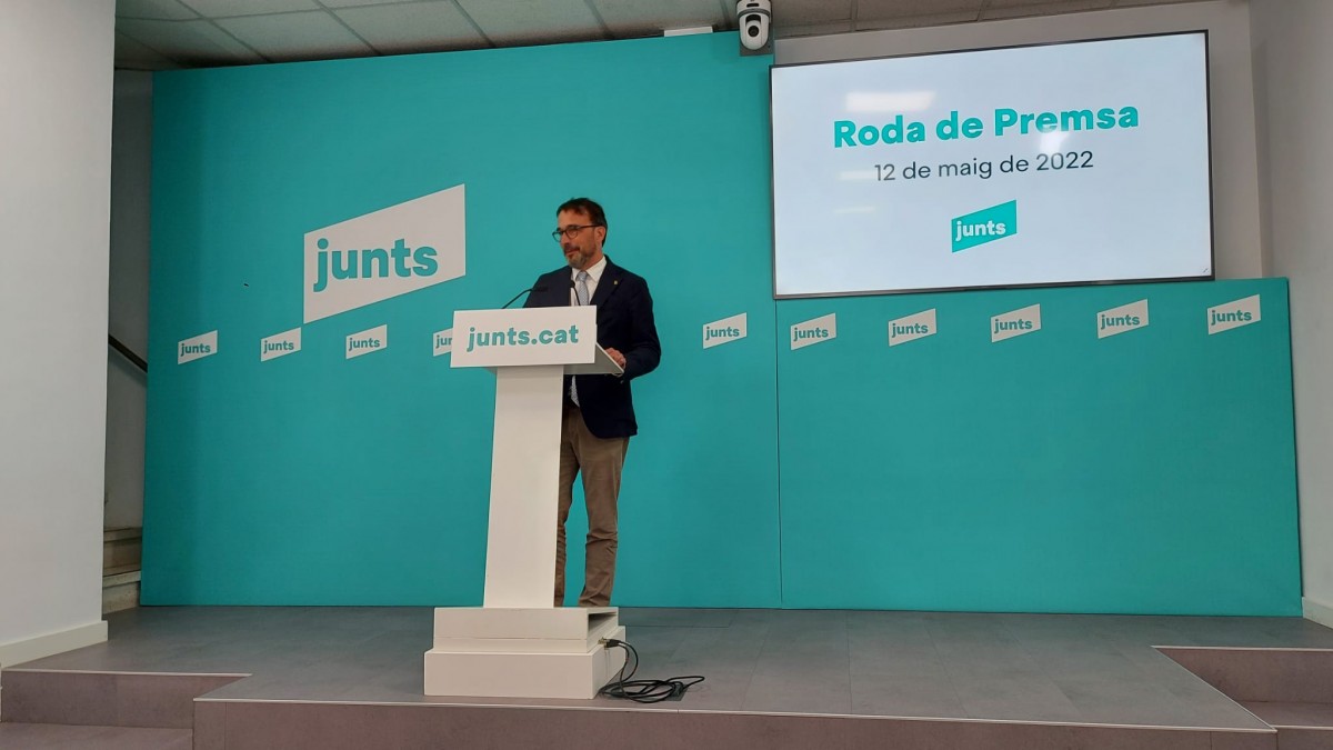 Junts es despenja de l'acord al Parlament per la immersió