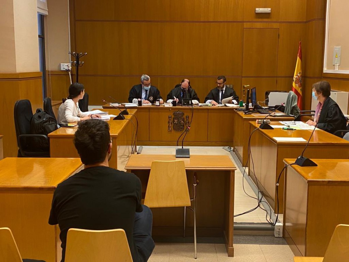 L'activista Brian Bartés denuncia davant del jutge intents d'«intimidació» per limitar-li el dret de manifestació
