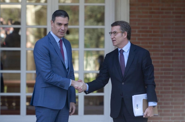 Feijóo carrega contra Sánchez pel pla d'estalvi energètic i reclama una conferència de presidents 