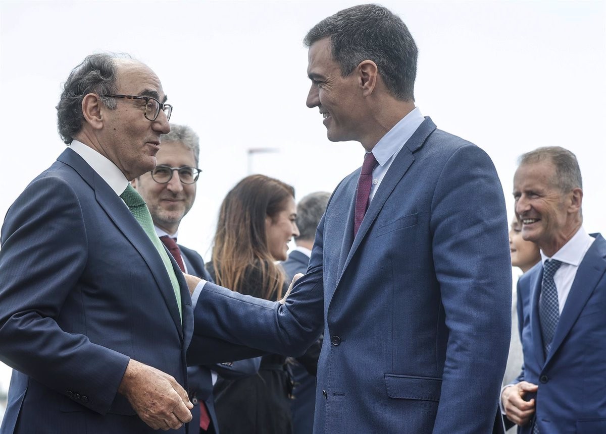 El president d'Iberdrola: «Només els rucs que continuen amb la tarifa regulada paguen més llum»