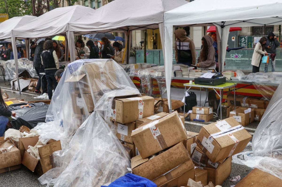 Cultura anuncia ajuts per a les parades afectades pel temporal de Sant Jordi