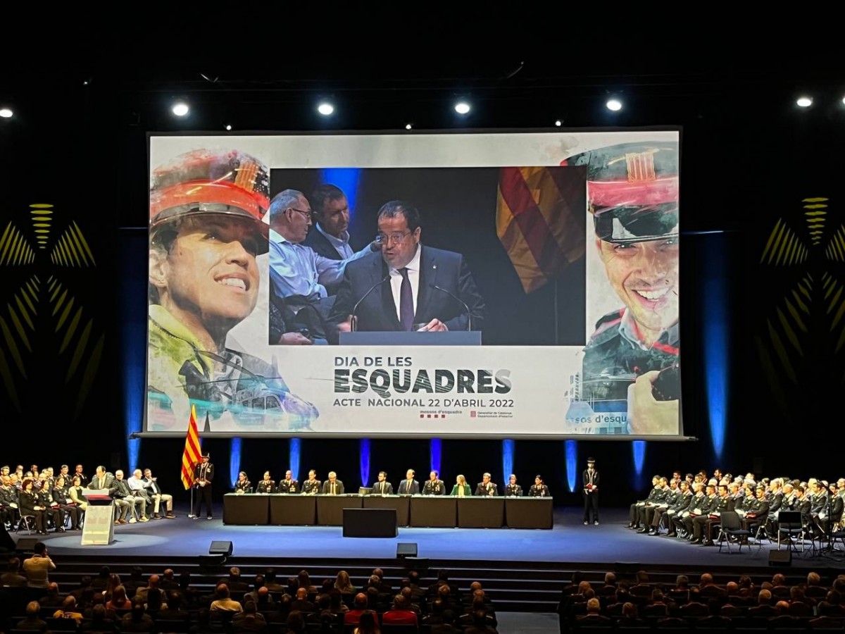 Elena admet la pressió que han suportat els Mossos i reivindica que s'han posat les bases per al futur del cos 