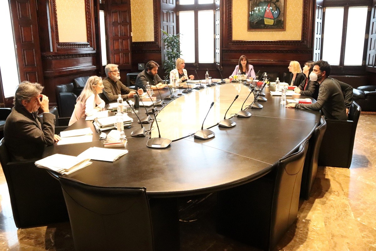 L'acord per defensar la immersió al Parlament s'ajorna de nou fins al 9 de maig