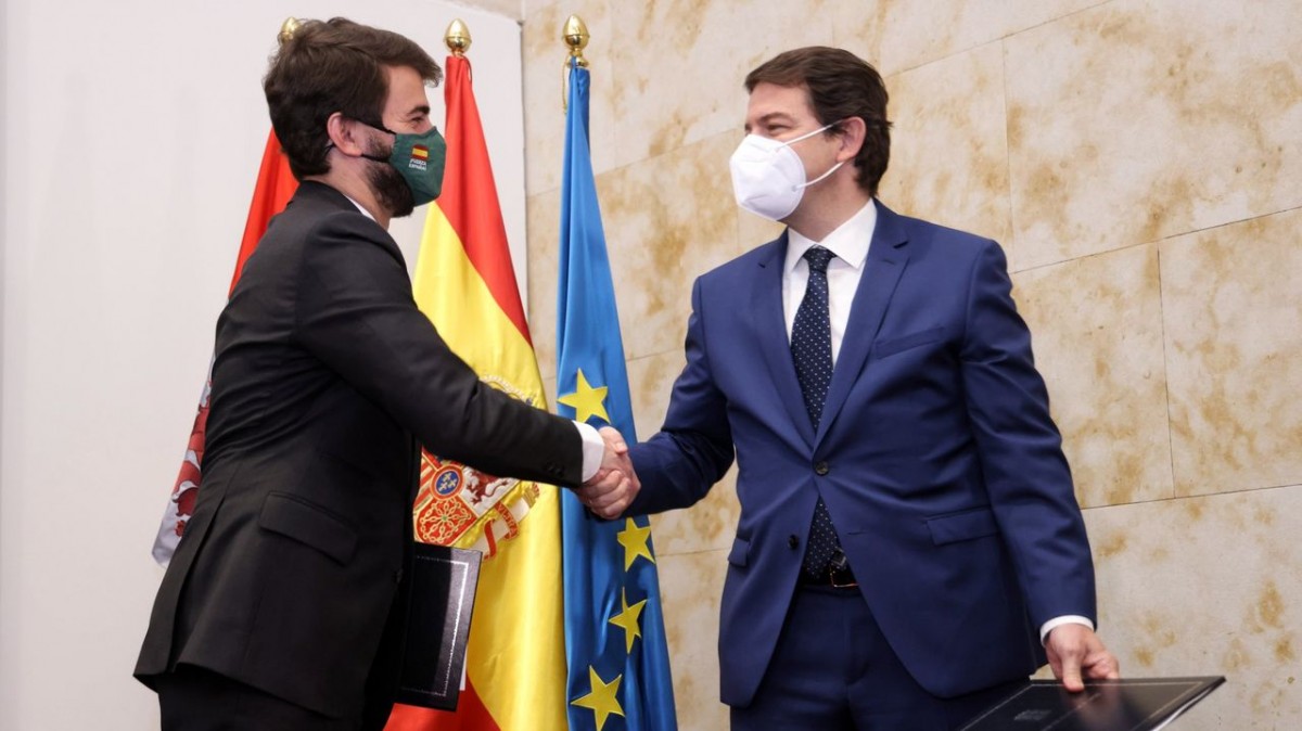 La Moncloa recomana a Feijóo que prengui nota de la dreta europea per aïllar Vox
