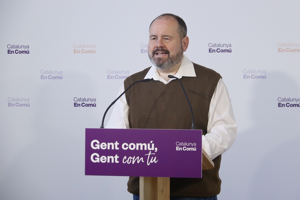 Els comuns afirmen «estar conversant» per «normalitzar» l'ús del català al Congrés i al Senat