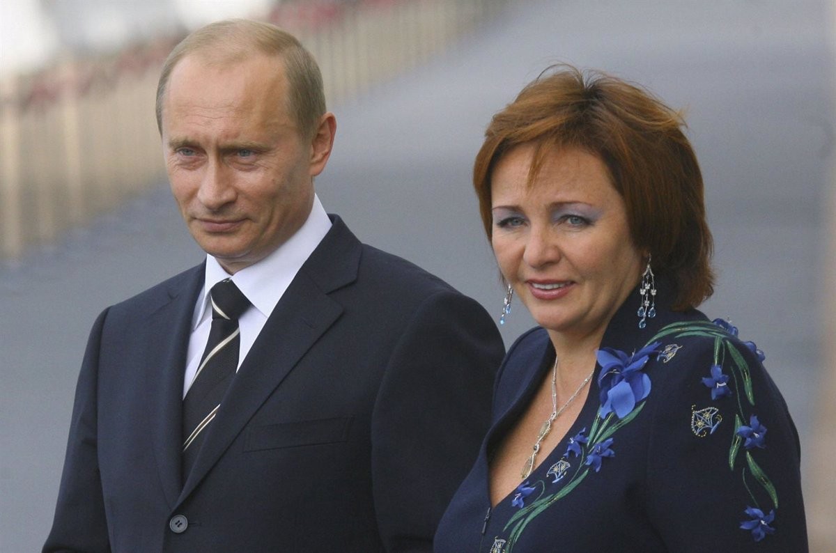 La UE i els EUA apunten contra la família Putin i sancionen les seves filles