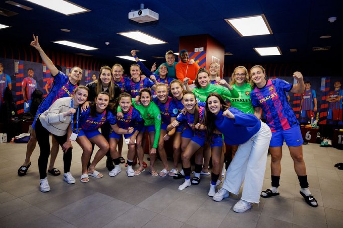 L'equip femení del Barça, al vestidor - FC Barcelona
