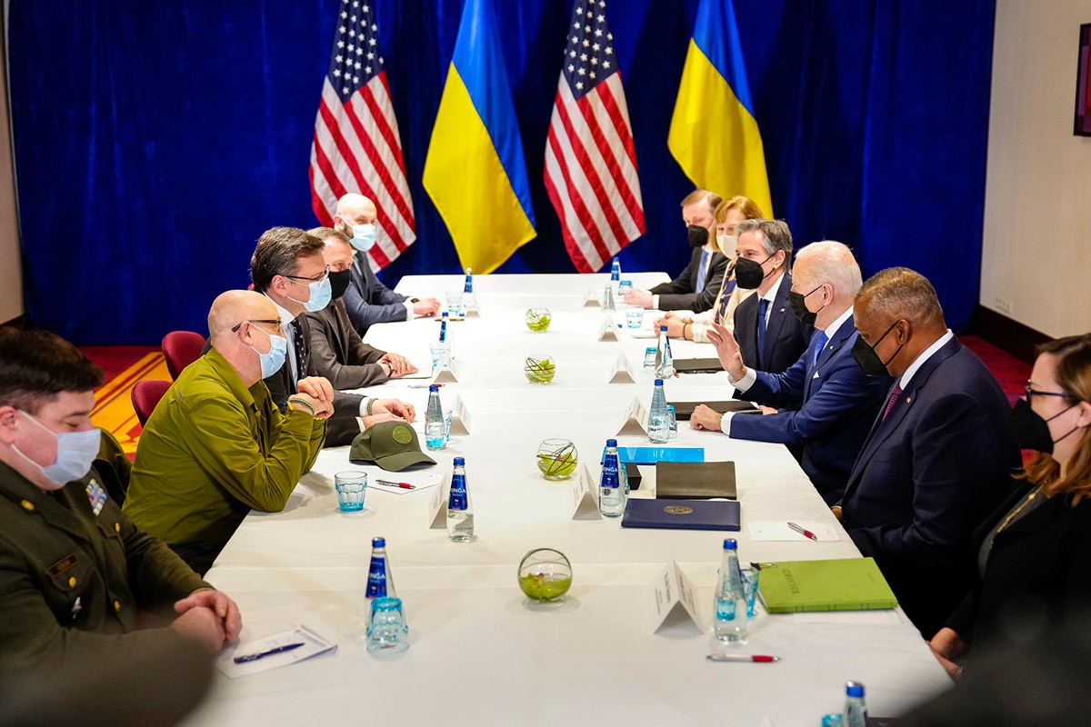 Biden alerta que la guerra a Ucraïna s'allargarà i diu que Putin «no pot seguir al poder»