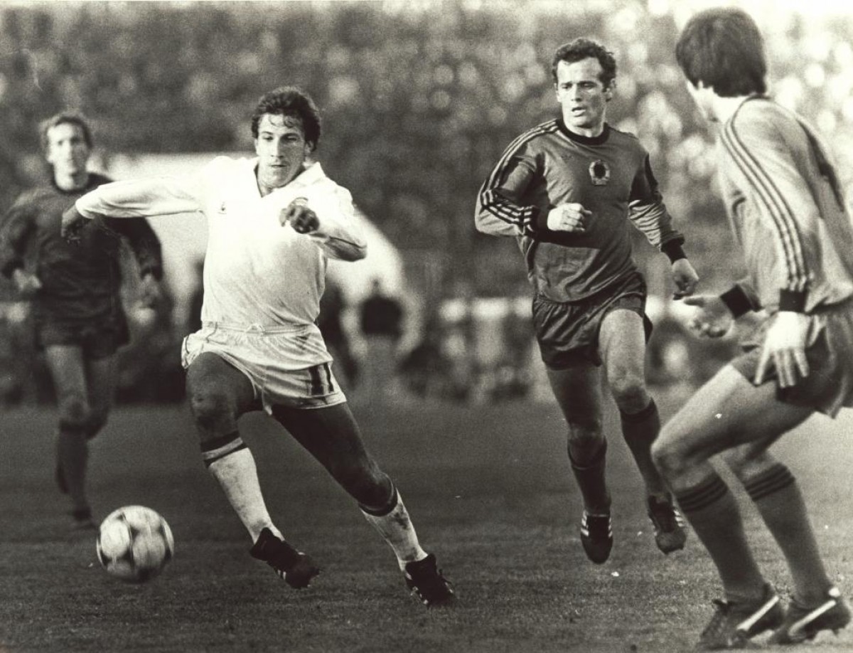 El barcelonista Víctor Muñoz durant la disputa de l’Albània-Espanya de 1986 - Facebook Retrospectiva del Deporte