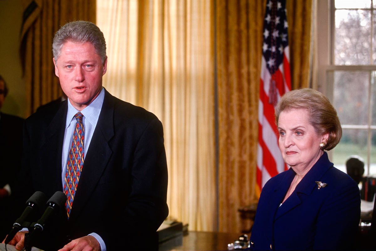 Mor Madeleine Albright, la primera dona secretària d'Estat dels EUA
