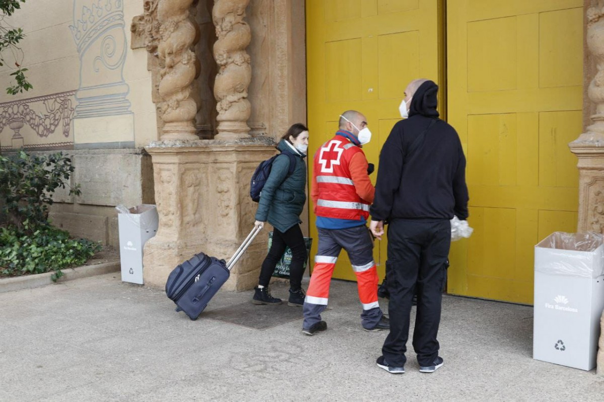 Cues i incertesa en l'obertura del centre d'acollida de refugiats ucraïnesos a Barcelona