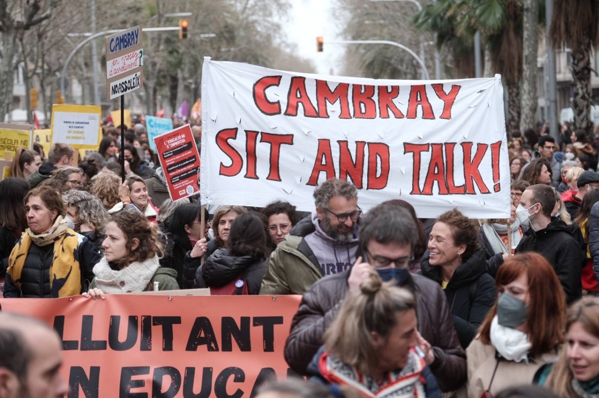 Educació permetrà a les escoles no canviar el currículum el curs vinent
