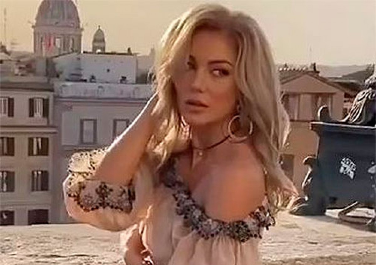 Apareix en el maleter d'un cotxe el cos d'una model russa desapareguda que va criticar Putin 