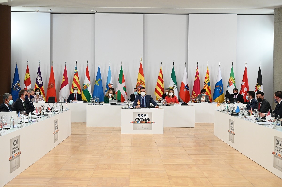 Pedro Sánchez, presidint la conferència de presidents a la Palma - Moncloa