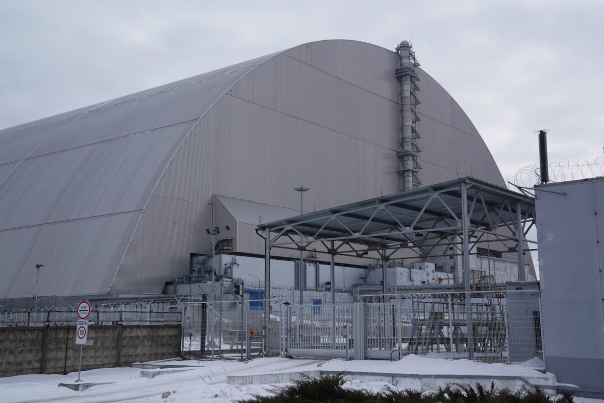 Txernòbil es queda sense electricitat i Ucraïna alerta que la radiació pot propagar-se en 48 hores