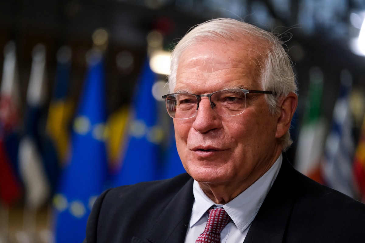 Borrell, obligat a refugiar-se en un subterrani de Kíiv per un atac rus