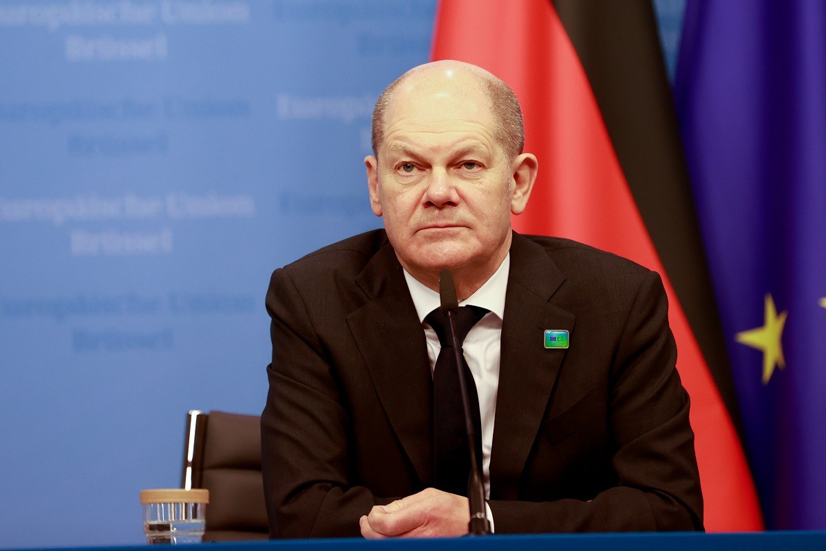 Putin insisteix al canceller alemany que està obert al diàleg si es compleixen les demandes russes