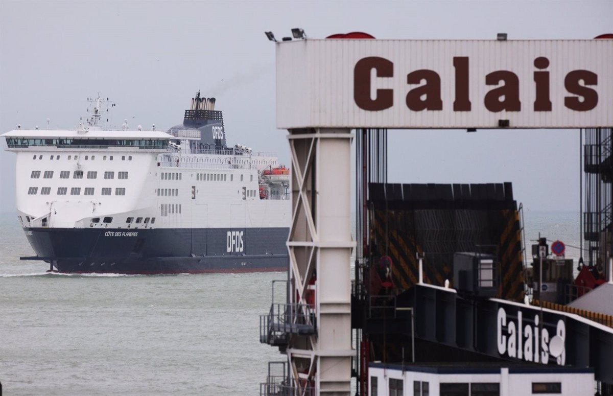 França bloqueja un vaixell rus al canal de la Mànega per les sancions contra la guerra