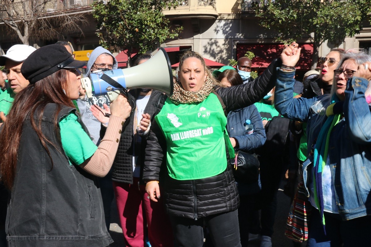 La PAH exigeix al govern espanyol que els pisos de la Sareb passin a ser públics