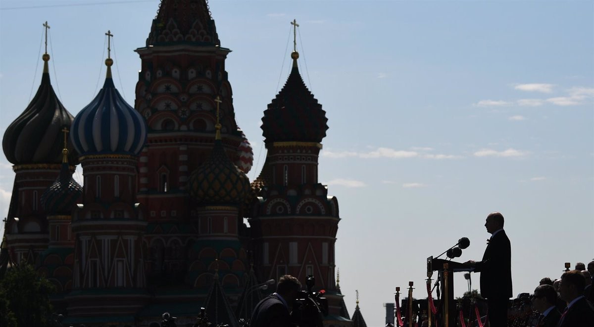 Putin, fent un discurs als peus del Kremlin - Europa Press
