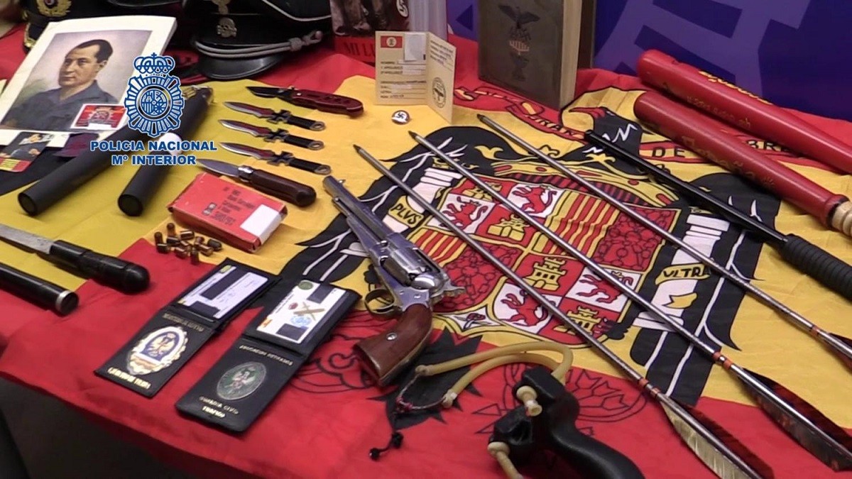 El grup neonazi desarticulat tenia manuals per fer pistoles amb impressores 3D