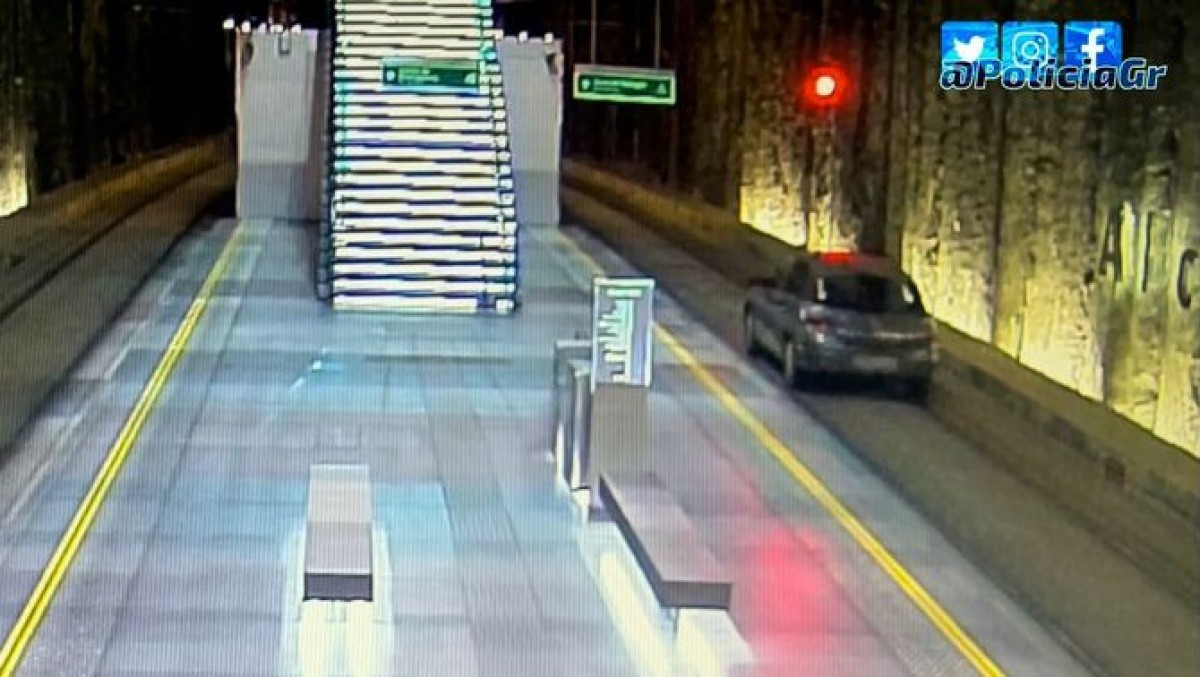 Condueix begut per les vies del metro i acaba detingut