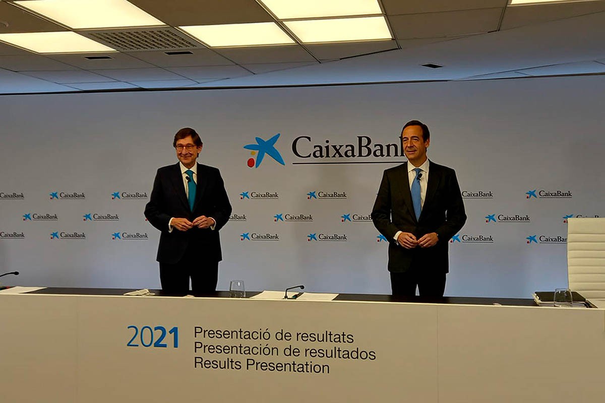 CaixaBank obté el 2021 un benefici de 5.226 milions després d'incorporar Bankia