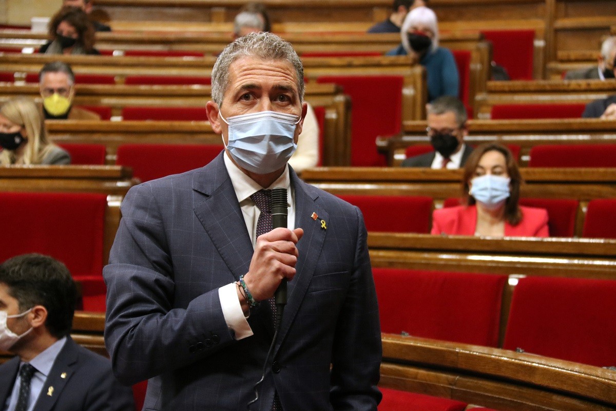 Cambray insisteix que arrencar abans el curs no afecta els drets laborals dels mestres