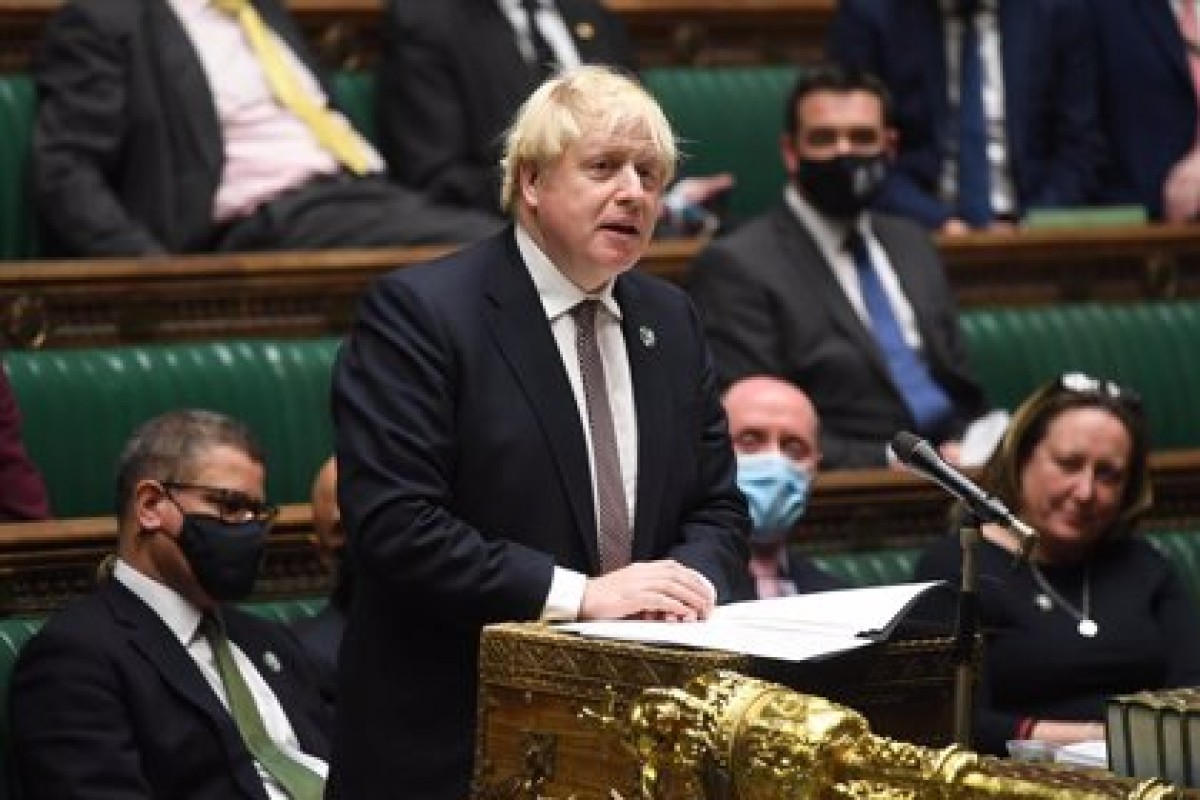 Boris Johnson sobreviu al torcebraç del seu partit pel «partygate»