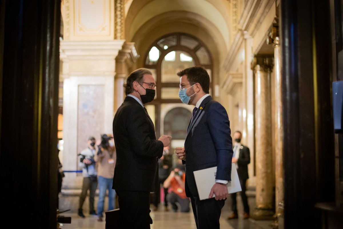 Per què ERC descarta el PSC i Giró l'inclou en la ronda dels pressupostos?
