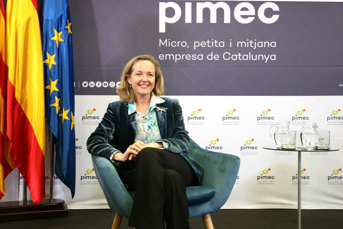 Calviño alerta sobre l'increment dels salaris el 2022 perquè pot tenir «un impacte negatiu»